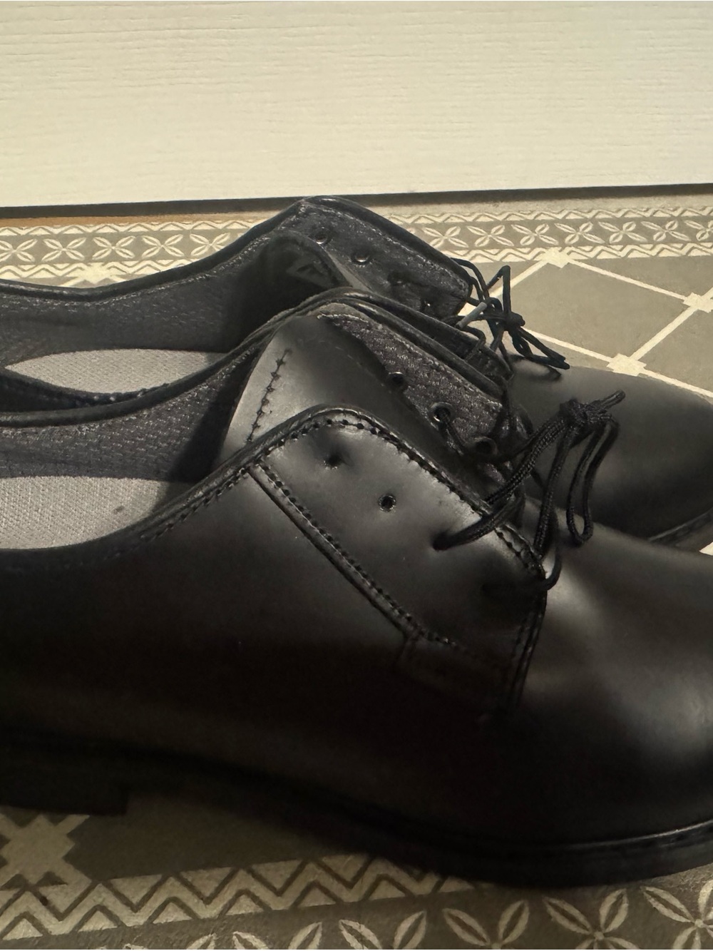 Bates Black Leather Lace-Up Derbys
